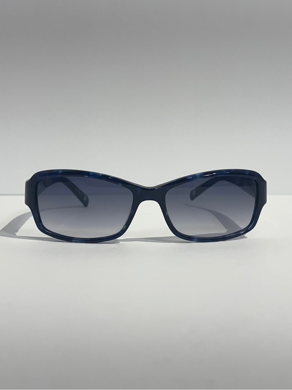 Liz Claiborne Blue Tortoise Rectangle Sunglasses with Case
